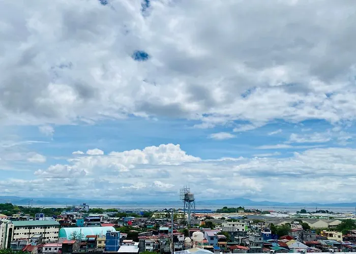Azure Staycation Apartahotel